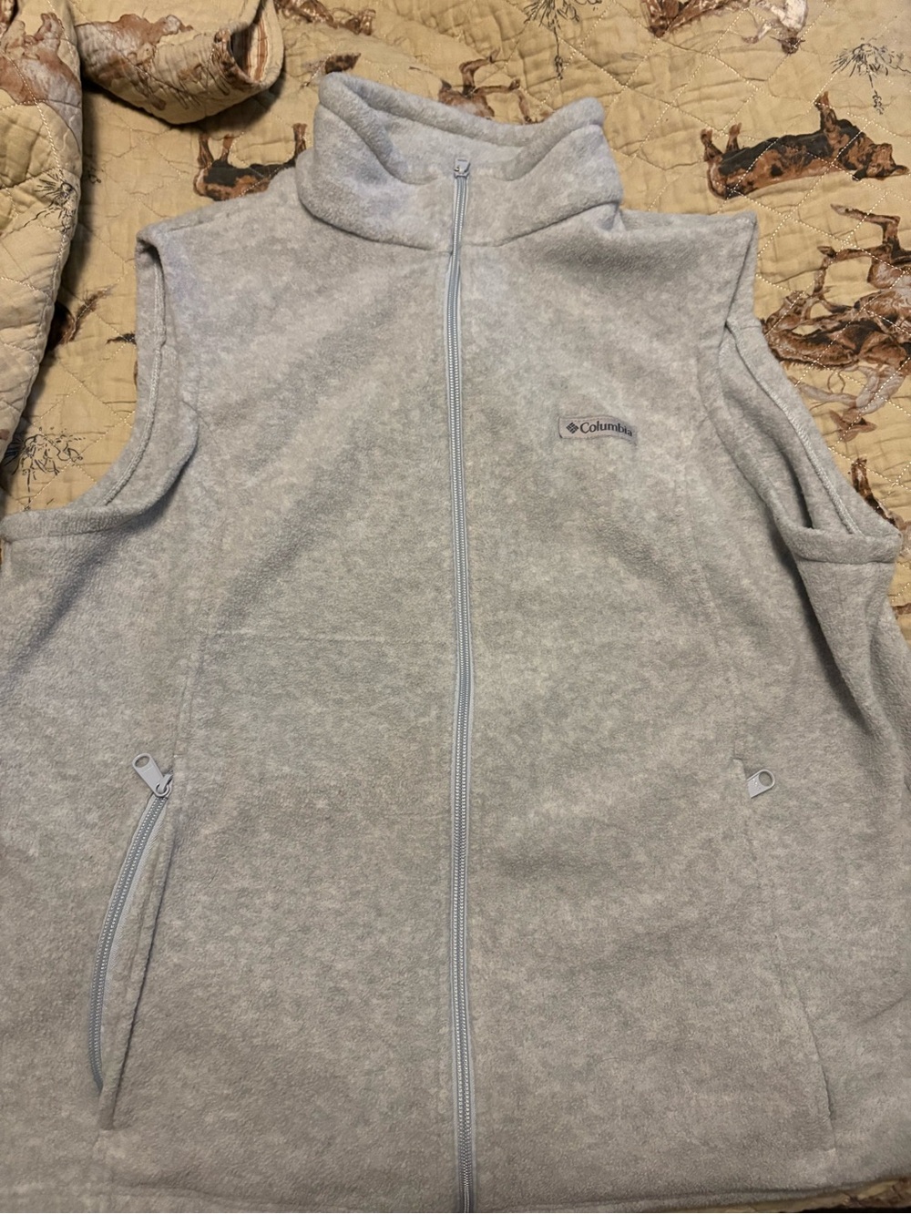 Columbia Women's Light Gray Fleece Vest - Zip Front